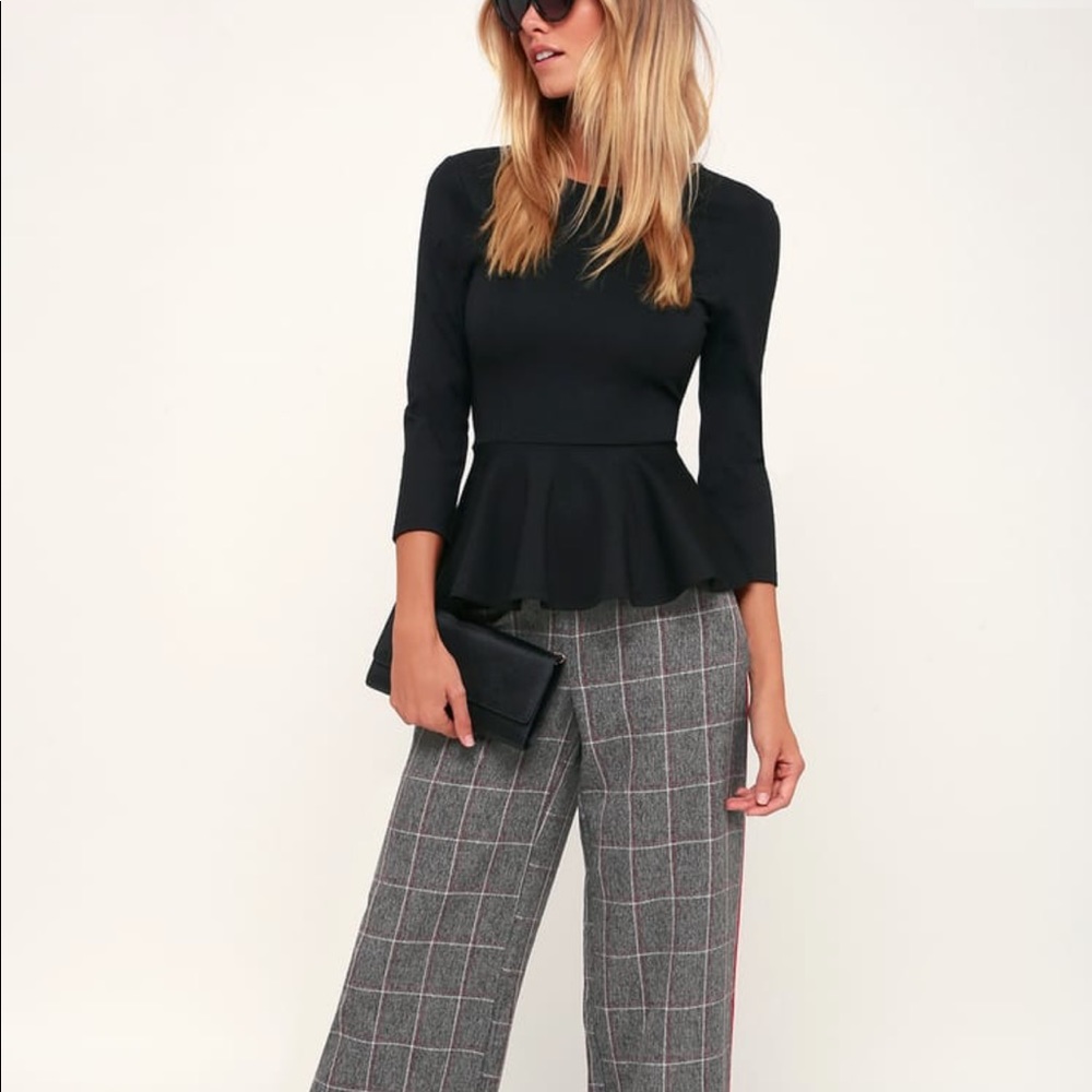 PEP UP BLACK THREE-QUARTER SLEEVE PEPLUM TOP